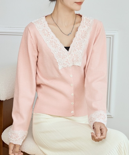 Lace Ladies(レースレディース)の「Vネック 配色レース ソフト ニット カーディガン(カーディガン/ボレロ・レディース・ネイビー/ブラウン/ピンク/アイボリー/ブラック・FREE)」の5枚目の写真