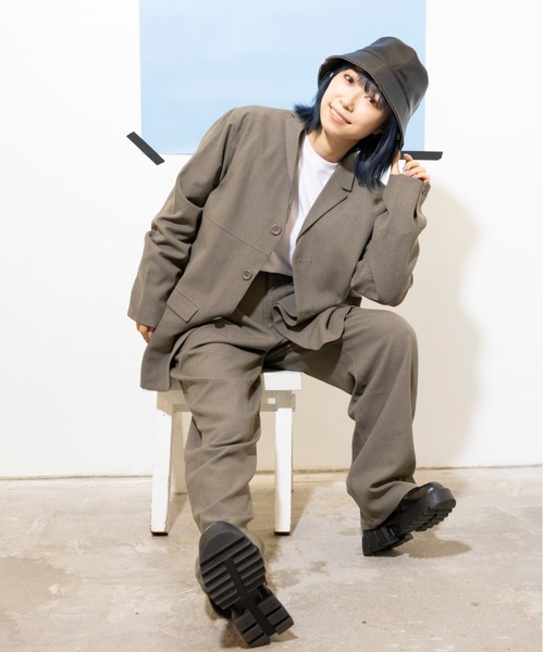 L.H.P（エルエイチピー）の「yipyip/イップイップ/1TUCK STRAIGHT TROUSER（スラックス・レディース・グレー・MEDIUM/LARGE）」の3枚目の写真