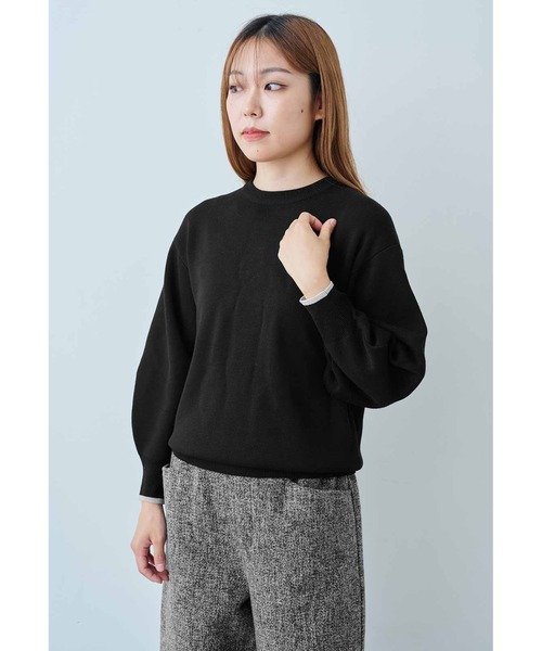 IEDIT（イディット）の「ＩＥＤＩＴ　コットン混ミラノリブ素材でロングシーズン活躍　ふんわり袖ニット（ニット/セーター・レディース・ホワイト/ブラック・M/L/LL/3L/S/4L）」の4枚目の写真