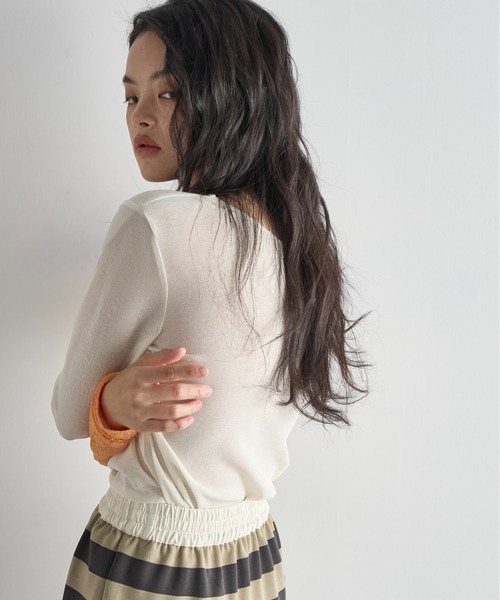 THE YOn(ザヨン)の「2WAYスイッチレースカフシアーロングスリーブT(Tシャツ/カットソー・レディース・イエロー/アイボリー/グレイッシュベージュ/チャコールグレー・FREE)」の14枚目の写真