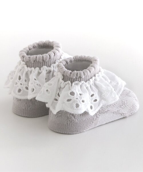 apres les cours（アプレレクール）の「レースフリルベビーソックス（ベビーシューズ/ベビーソックス・キッズ・アイボリー/グレー・9/12）」の3枚目の写真