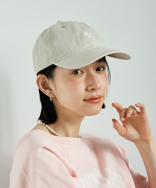 FREAK'S STORE(フリークスストア)の「New Era × FREAK'S STORE/ニューエラ 別注 9TWENTY MICROMINI LOGO CAP/別注 9TWENTY マイクロ ミニロゴ キャップ(キャップ・レディース・ブラック/ベージュ/ネイビー/ブラウン・ONE SIZE)」の4枚目の写真