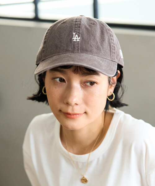 FREAK'S STORE(フリークスストア)の「New Era × FREAK'S STORE/ニューエラ 別注 9TWENTY MICROMINI LOGO CAP/別注 9TWENTY マイクロ ミニロゴ キャップ(キャップ・レディース・ブラック/ベージュ/ネイビー/ブラウン・ONE SIZE)」の3枚目の写真