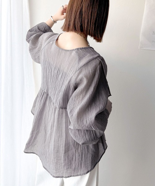 classicalelf（クラシカルエルフ）の「上品な抜け感で、体系カバーも叶う♪シアーアシメフリルブラウス（シャツ/ブラウス・レディース・チャコール/ブラック/グレイッシュベージュ/アイボリー・LARGE/MEDIUM/SMALL/X-LARGE）」の14枚目の写真