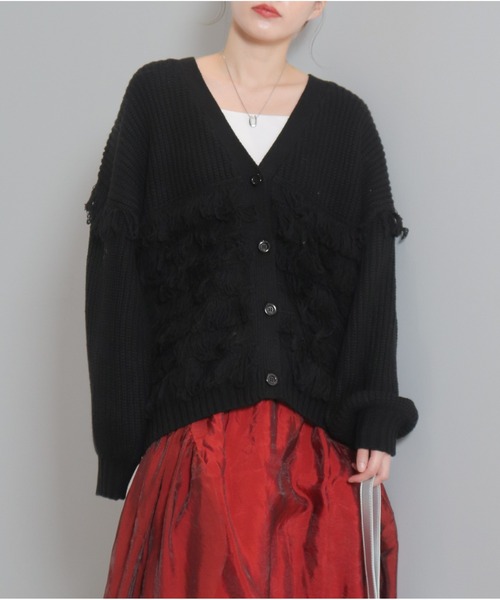 OandI(オーアンドアイ)の「バルキーフリンジカーディガン(カーディガン/ボレロ・レディース・ブラウン/チャコールグレー/ブラック・FREE)」の2枚目の写真