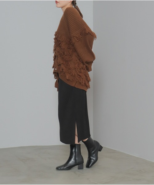OandI(オーアンドアイ)の「バルキーフリンジカーディガン(カーディガン/ボレロ・レディース・ブラウン/チャコールグレー/ブラック・FREE)」の7枚目の写真