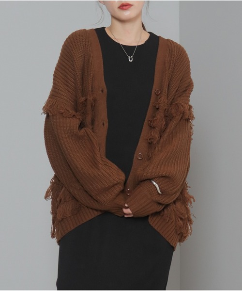 OandI(オーアンドアイ)の「バルキーフリンジカーディガン(カーディガン/ボレロ・レディース・ブラウン/チャコールグレー/ブラック・FREE)」の19枚目の写真