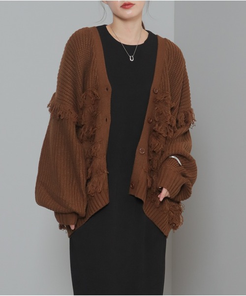 OandI(オーアンドアイ)の「バルキーフリンジカーディガン(カーディガン/ボレロ・レディース・ブラウン/チャコールグレー/ブラック・FREE)」の21枚目の写真