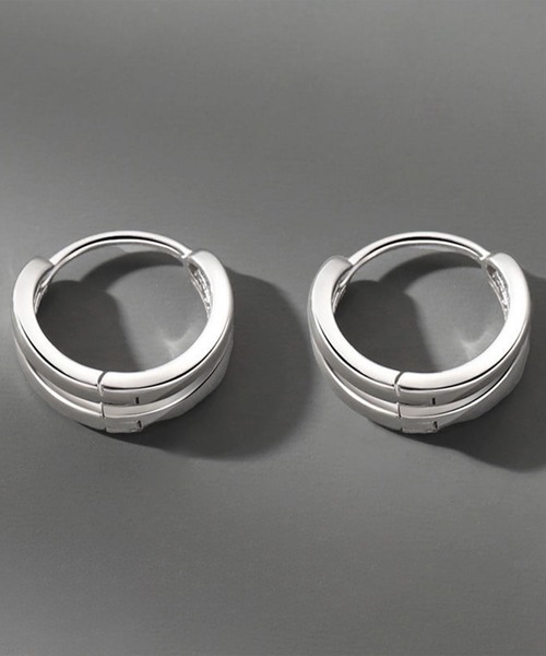 SBG（エスビー）の「SBG ダブルフープピアス 片耳（ピアス（片耳用）・メンズ・ブラック/シルバー・FREE）」の3枚目の写真