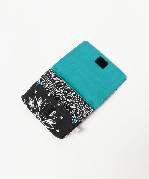 こども ビームス（コドモビームス）の「lusikka / バンダナ柄 移動ポケット（ボディバッグ/ウエストポーチ・キッズ・ブラック/サックスブルー・ONE SIZE）」の7枚目の写真