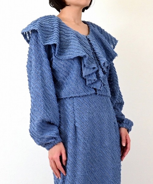 STYLEBLOCK（スタイルブロック）の「シアーミニフリンジジャガードラッフルカラークロップドブラウス（シャツ/ブラウス・レディース・ブラック/ミント/ピンク/ブルー/アイボリー・M）」の4枚目の写真