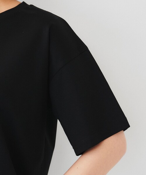 UNTITLED(アンタイトル)の「【接触冷感/抗菌防臭/マシンウォッシャブル】クリアスムース Tシャツ(Tシャツ/カットソー・レディース・ブラック/ホワイト・00/02/04/44/48/50)」の16枚目の写真