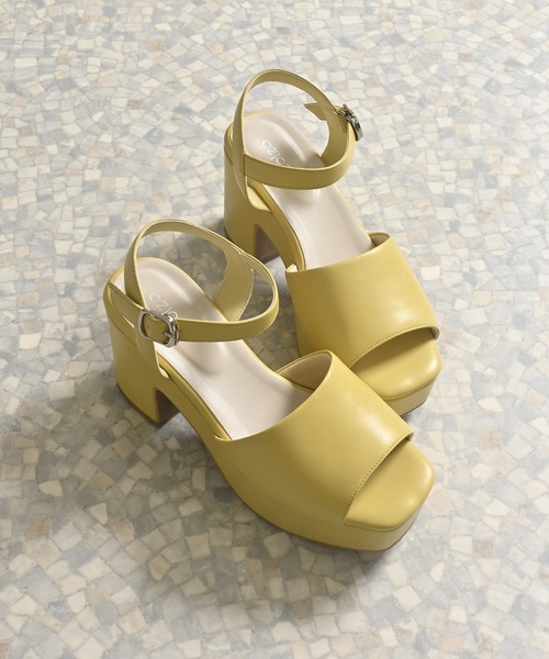 Honeys（ハニーズ）の「スクエアヒールサンダル（サンダル・レディース・アイボリー/ブラック/イエロー系その他/シルバー・L/M/S）」の3枚目の写真