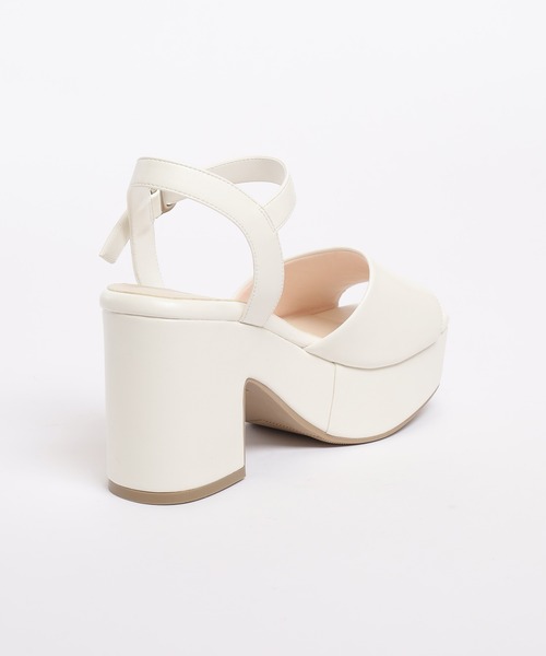 Honeys（ハニーズ）の「スクエアヒールサンダル（サンダル・レディース・アイボリー/ブラック/イエロー系その他/シルバー・L/M/S）」の13枚目の写真