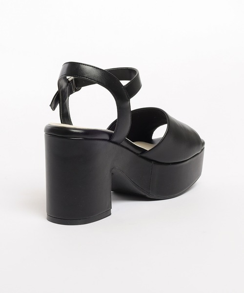 Honeys（ハニーズ）の「スクエアヒールサンダル（サンダル・レディース・アイボリー/ブラック/イエロー系その他/シルバー・L/M/S）」の16枚目の写真