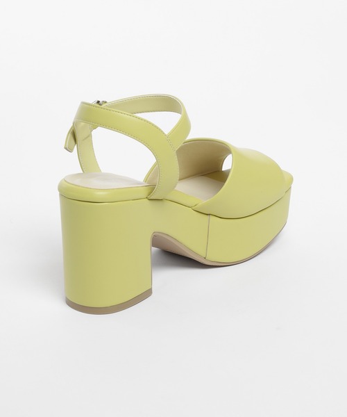 Honeys（ハニーズ）の「スクエアヒールサンダル（サンダル・レディース・アイボリー/ブラック/イエロー系その他/シルバー・L/M/S）」の19枚目の写真