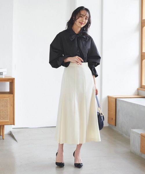 RUIRUE BOUTIQUE（ルイルエブティック）の「洗える ｜ 2way プレシャス スタンダード シャツ ( ボウタイ 付 ) ｜ レディース ボウタイブラウス 体型カバー 長袖 オフィスカジュアル 無地 トップス シャツ（シャツ/ブラウス・レディース・アッシュ/ライトイエロー/ブラック/ラベンダー/ピンク/ホワイト・M/L）」の15枚目の写真