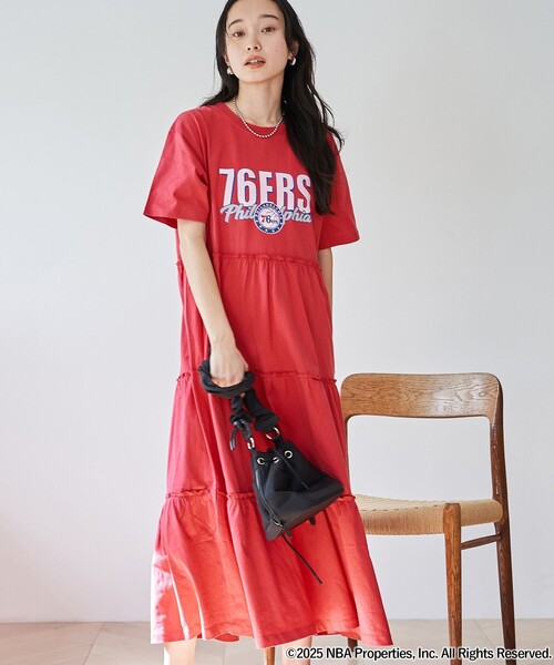 coen(コーエン)の「NBA別注 ティアードロゴプリントTシャツワンピース(ワンピース・レディース・オフホワイト/レッド/ダークグレー・FREE)」の20枚目の写真