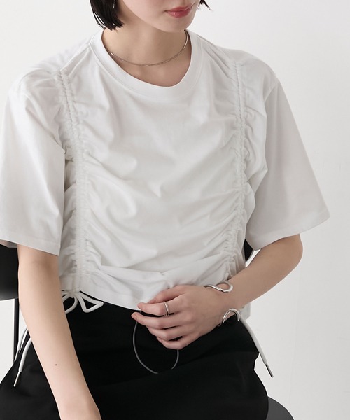 forksy.(フォルクシー)の「【forksy.】ドロストギャザー クロップド丈Tシャツ(Tシャツ/カットソー・レディース・ホワイト/ライトイエロー/ブルー/ブラック・FREE)」の5枚目の写真