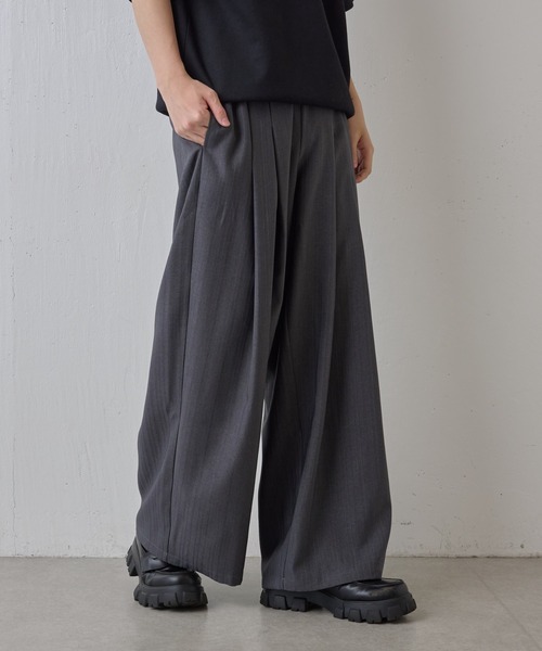 COLONY 2139（コロニートゥーワンスリーナイン）の「ランダムヘリンボーン2タックワイドパンツ（スラックス・メンズ・ブラック/グレー・LARGE/MEDIUM）」の8枚目の写真
