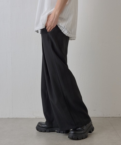 COLONY 2139（コロニートゥーワンスリーナイン）の「ランダムヘリンボーン2タックワイドパンツ（スラックス・メンズ・ブラック/グレー・LARGE/MEDIUM）」の4枚目の写真