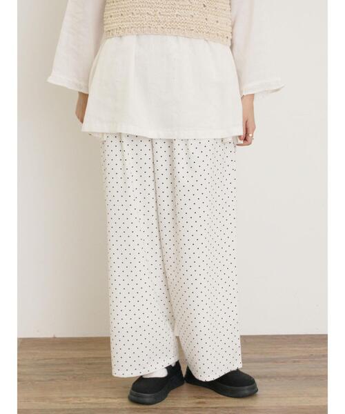 Samansa Mos2（サマンサ モスモス）の「【M/Lサイズ】ドット柄ストレートパンツ（その他パンツ・レディース・ベージュ/オフホワイト/ブラック・M/L）」の4枚目の写真