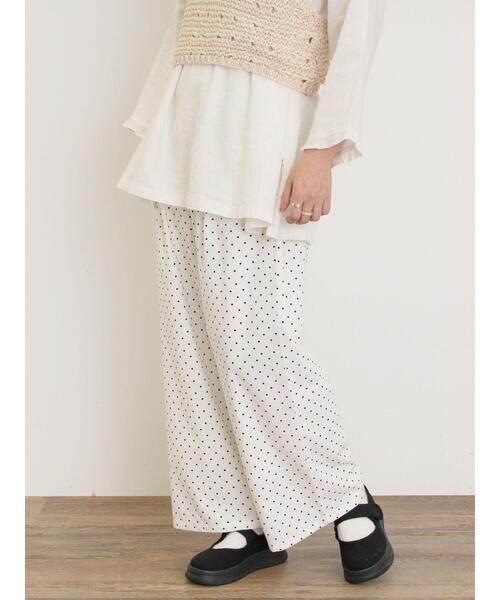 Samansa Mos2（サマンサ モスモス）の「【M/Lサイズ】ドット柄ストレートパンツ（その他パンツ・レディース・ベージュ/オフホワイト/ブラック・M/L）」の5枚目の写真
