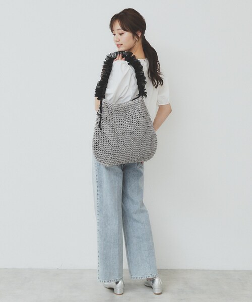 index（インデックス）の「雑材ワンショルダーフリルA4トート（トートバッグ・レディース・ライトベージュ/グレー/ベージュ系その他7・00）」の5枚目の写真