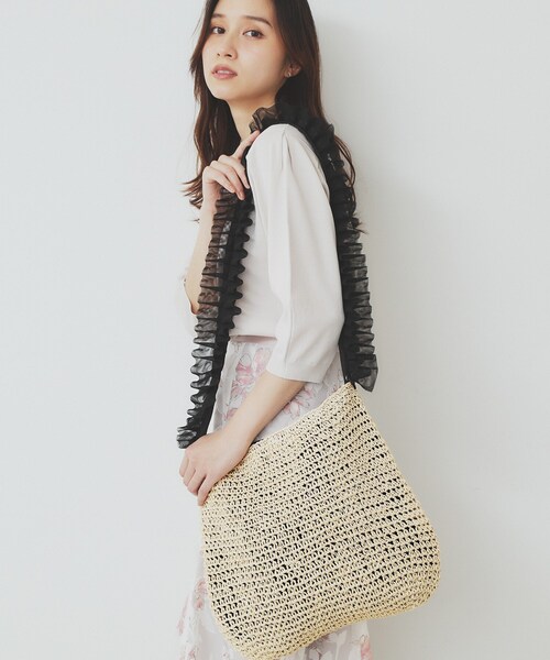 index（インデックス）の「雑材ワンショルダーフリルA4トート（トートバッグ・レディース・ライトベージュ/グレー/ベージュ系その他7・00）」の11枚目の写真