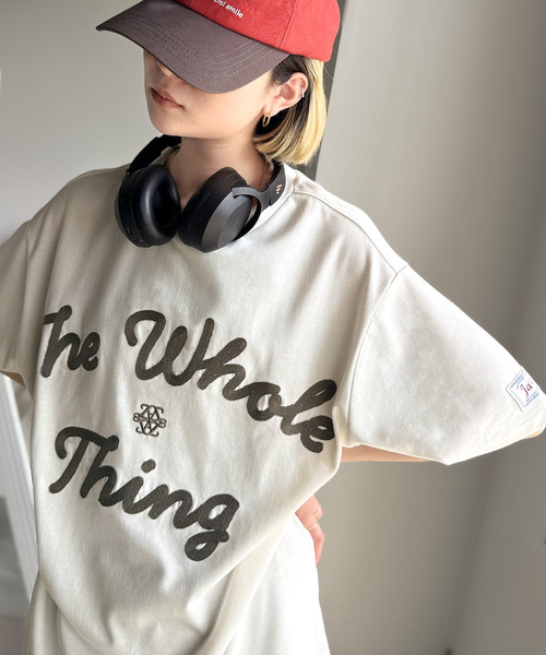 Java(ジャバ)の「《JaVaジャバコラボ》“トレンドを纏う”コード刺繍ロゴTシャツ(オーバーサイズ)(Tシャツ/カットソー・メンズ・オートミール/ブラック/ホワイト・SMALL/MEDIUM/LARGE/X-LARGE)」の2枚目の写真