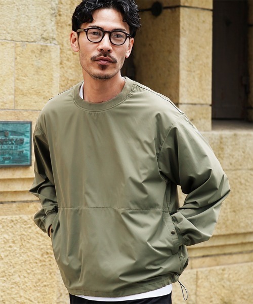 jiggys shop(ジギーズショップ)の「ポリエステルタフタ ドローコード シャーリング プルオーバー ロンT(Tシャツ/カットソー・メンズ・ベージュ/カーキ/チャコールグレー/ブラック・SMALL/X-LARGE/LARGE/MEDIUM)」の4枚目の写真