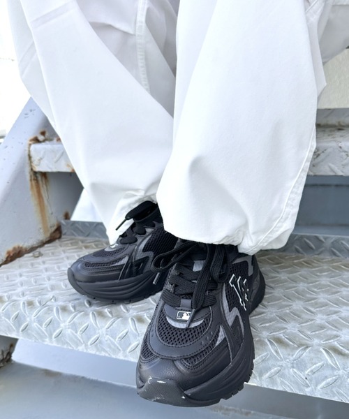 【MLB】 CURVE RUNNER 厚底 シューズ ★男女兼用★人気 BOYNEXTDOOR 着用/CURVE RUNNER 厚底スニーカー/ユニセックス