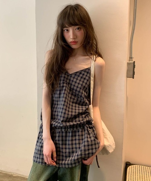 Achic(アシック)の「ギンガムチェックキャミ(Tシャツ/カットソー・レディース・ダークブルー/ホワイト・M)」の21枚目の写真