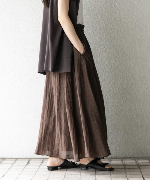 KBF（ケイビーエフ）の「フレアイージースカート（スカート・レディース・ダークブラウン/オフホワイト/ブラック・ONE）」の3枚目の写真