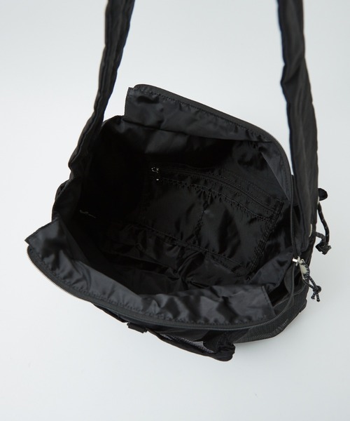 Dickies(ディッキーズ)の「【DICKIES/ディッキーズ】Dickies MP DS SHOULDER BAG 80976500/ショルダーバッグ/シャーリング/ユニセックス【WEB限定】(トートバッグ・レディース・グレー/ブラック/アイボリー・フリー)」の5枚目の写真