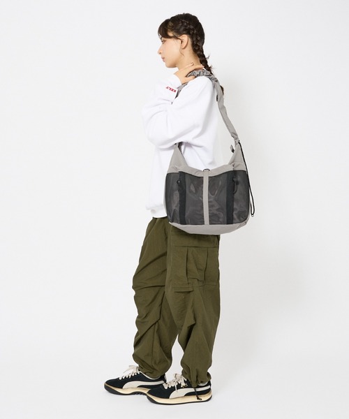 Dickies(ディッキーズ)の「【DICKIES/ディッキーズ】Dickies MP DS SHOULDER BAG 80976500/ショルダーバッグ/シャーリング/ユニセックス【WEB限定】(トートバッグ・レディース・グレー/ブラック/アイボリー・フリー)」の18枚目の写真