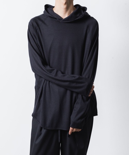 ATTACHMENT(アタッチメント)の「1/60 ウールスムース フーデッドプルオーバー / 1/60 WOOL SMOOTH HOODED PULLOVER(パーカー・メンズ・ネイビー/ブラック/キャメル・1/3/2)」の2枚目の写真