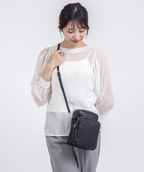 BELLIES YORK（ベリーズヨーク）の「【BELLIES YORK】クロコダイル×牛革　ショルダーバッグ ポーチ ポシェット（ショルダーバッグ・レディース・ダークベージュ/ブラック/ネイビー/ベージュ・FREE）」の21枚目の写真