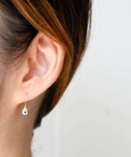 sowi(ソーイ)の「K10 天然石スイングピアス(ピアス(両耳用)・レディース・ライトブルー/ホワイト・フリ-)」の2枚目の写真