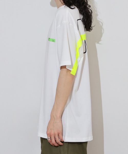 FUNALIVE（ファンアライブ）の「ユニセックス バックNXライン入りTシャツ（Tシャツ/カットソー・メンズ・ブラック/ホワイト・L/M）」の16枚目の写真