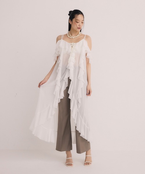 EIMY ISTOIRE(エイミーイストワール)の「ラッフルキャミロングブラウス(シャツ/ブラウス・レディース・ホワイト/サックスブルー/ブラック/ライトイエロー・F)」の2枚目の写真