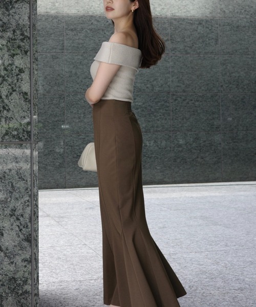 anuans（アニュアンス）の「ラメオフショルダーニットトップス（シャツ/ブラウス・レディース・ブラック/ホワイト系その他4/ベージュ・FREE）」の9枚目の写真