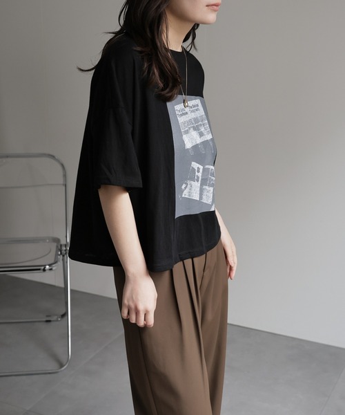 ap retro（アプレトロ）の「フォトプリントクロップド丈Tee / 半袖Teeシャツ（Tシャツ/カットソー・レディース・グレー/ブラック/モカ/ネイビー/ホワイト・FREE）」の18枚目の写真