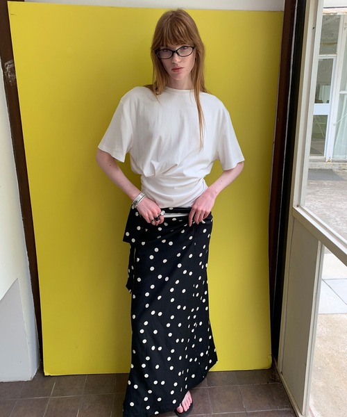 LONSLAN（ロンスラン）の「【LONSLAN】ツイストヘムTシャツ LONW25s062（Tシャツ/カットソー・レディース・ホワイト/ブラック・M）」の4枚目の写真