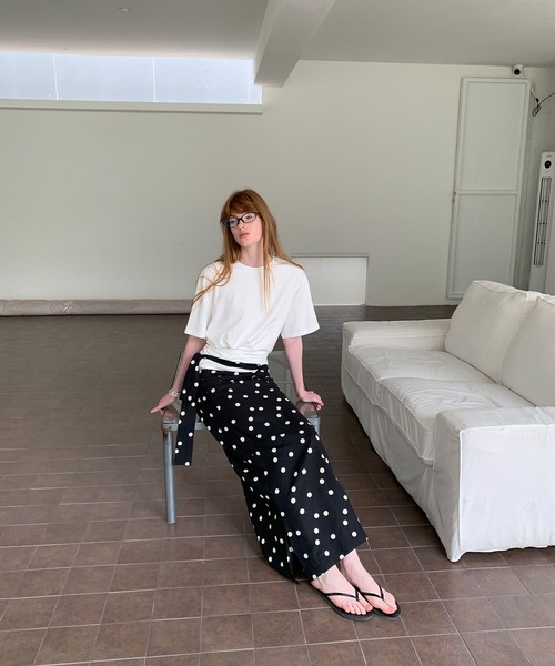 LONSLAN（ロンスラン）の「【LONSLAN】ツイストヘムTシャツ LONW25s062（Tシャツ/カットソー・レディース・ホワイト/ブラック・M）」の13枚目の写真