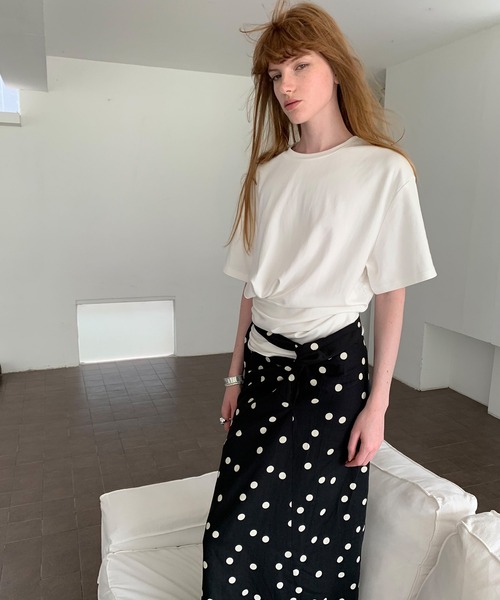 LONSLAN（ロンスラン）の「【LONSLAN】ツイストヘムTシャツ LONW25s062（Tシャツ/カットソー・レディース・ホワイト/ブラック・M）」の19枚目の写真