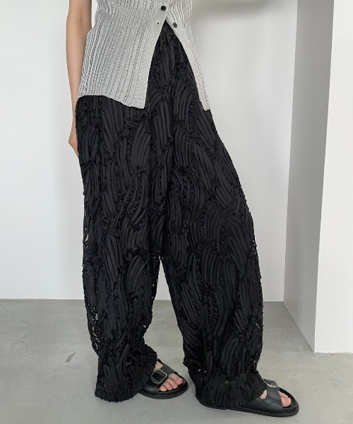 AIC.(エーアイシー)の「チュールレースイージーパンツ/セットアップ可能(その他パンツ・レディース・オフホワイト/ブラック・FREE)」の21枚目の写真