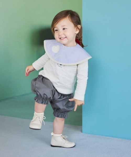 10mois(ディモワ)の「【マティス×10mois(ディモワ)】Henri Mateisse(アンリ・マティス) ブルマ 70-90cm(その他パンツ・キッズ・オフホワイト/チャコール・70-90cm)」の7枚目の写真