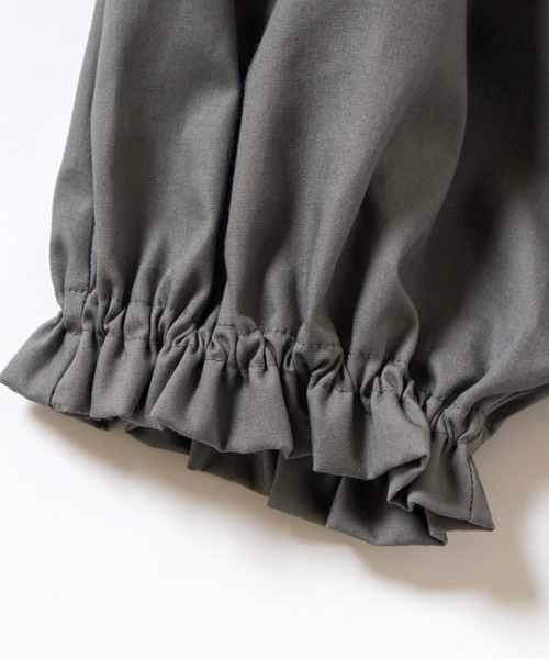10mois(ディモワ)の「【マティス×10mois(ディモワ)】Henri Mateisse(アンリ・マティス) ブルマ 70-90cm(その他パンツ・キッズ・オフホワイト/チャコール・70-90cm)」の11枚目の写真