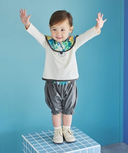10mois(ディモワ)の「【マティス×10mois(ディモワ)】Henri Mateisse(アンリ・マティス) ブルマ 70-90cm(その他パンツ・キッズ・オフホワイト/チャコール・70-90cm)」の5枚目の写真